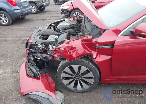 2012 Kia Optima Sx z USA, uszkodzony, nr VIN 5XXGR4A66CG009531